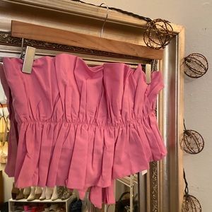 Ruffle strapless top